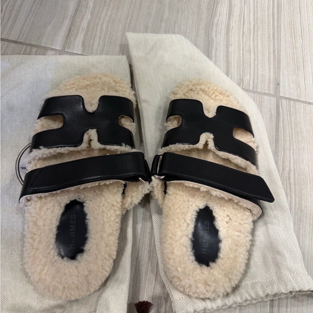 Hermes Women's Black and Cream Shearling Slippers